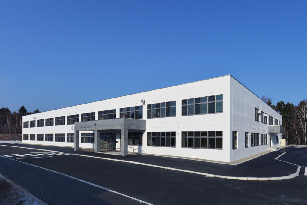 阿寒湖義務教育学校建築主体工事